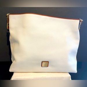 Dooney & Bourke New Authentic Pebble Grain Extra Large Courtney Sac White